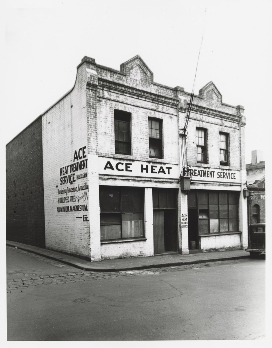 Little Lonsdale Street - south side, at corner with Leichardt Street, Melbourne City (1950)