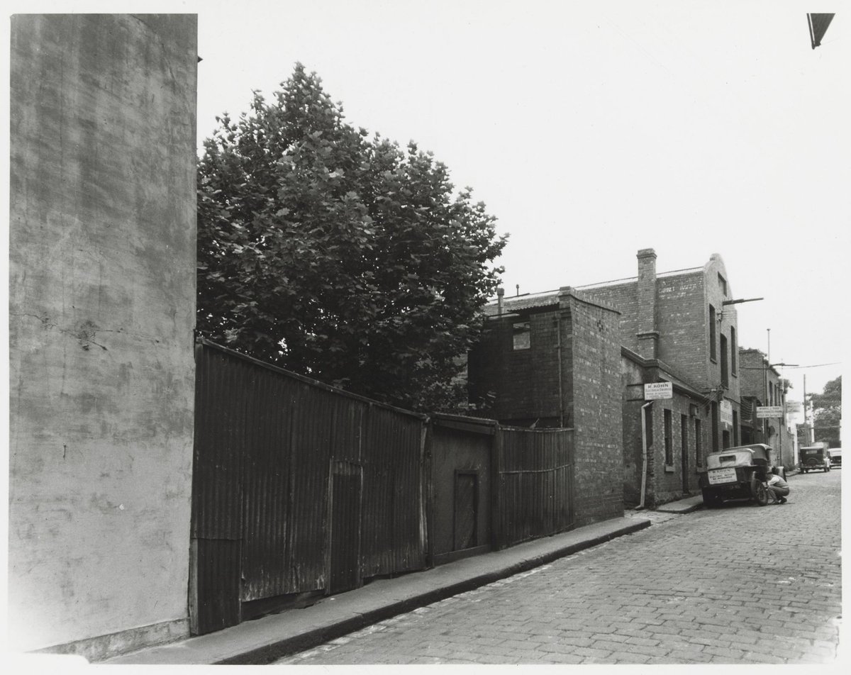 Finn Place - west side, from Little Lonsdale Street, looking north, Melbourne City (1950)
