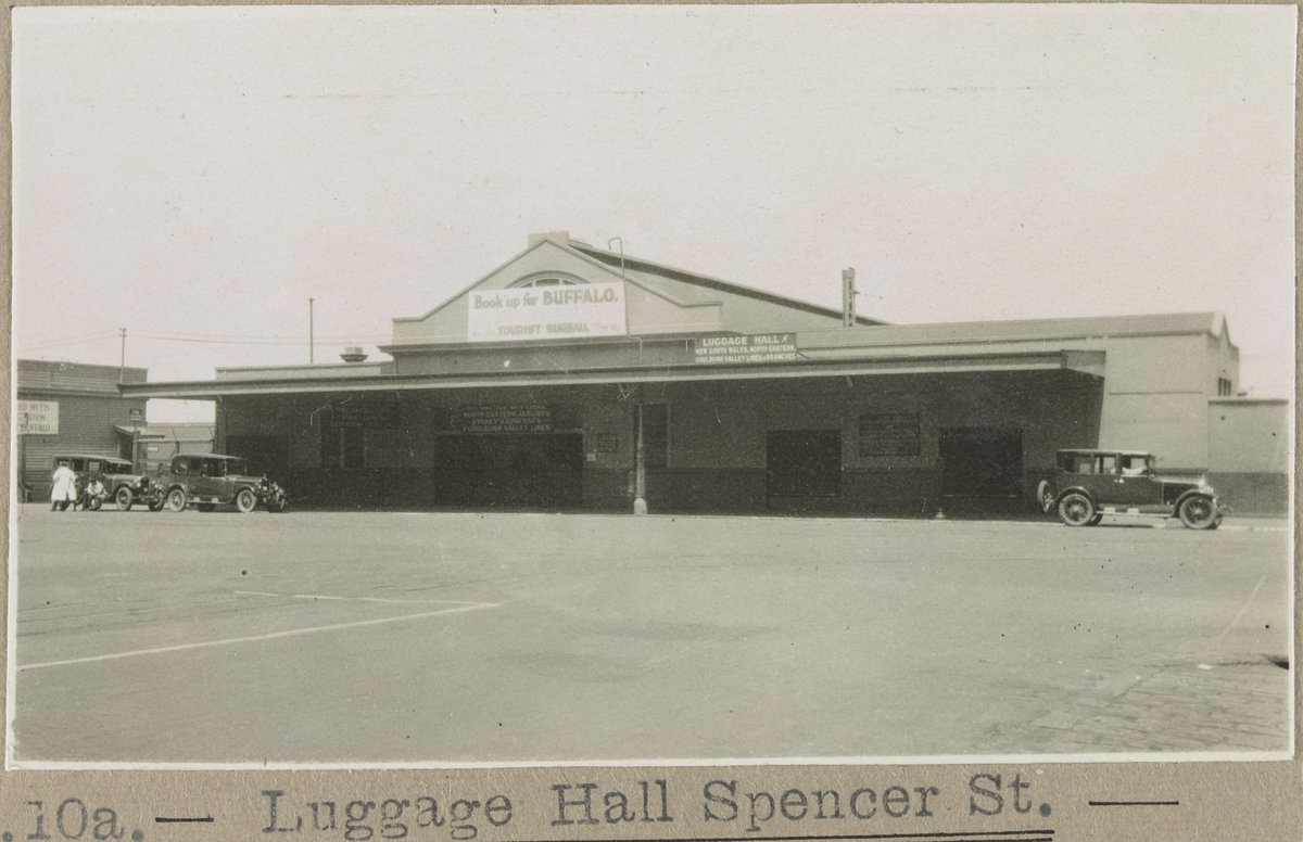Luggage Hall Spencer St, Melbourne City (c. 1920)