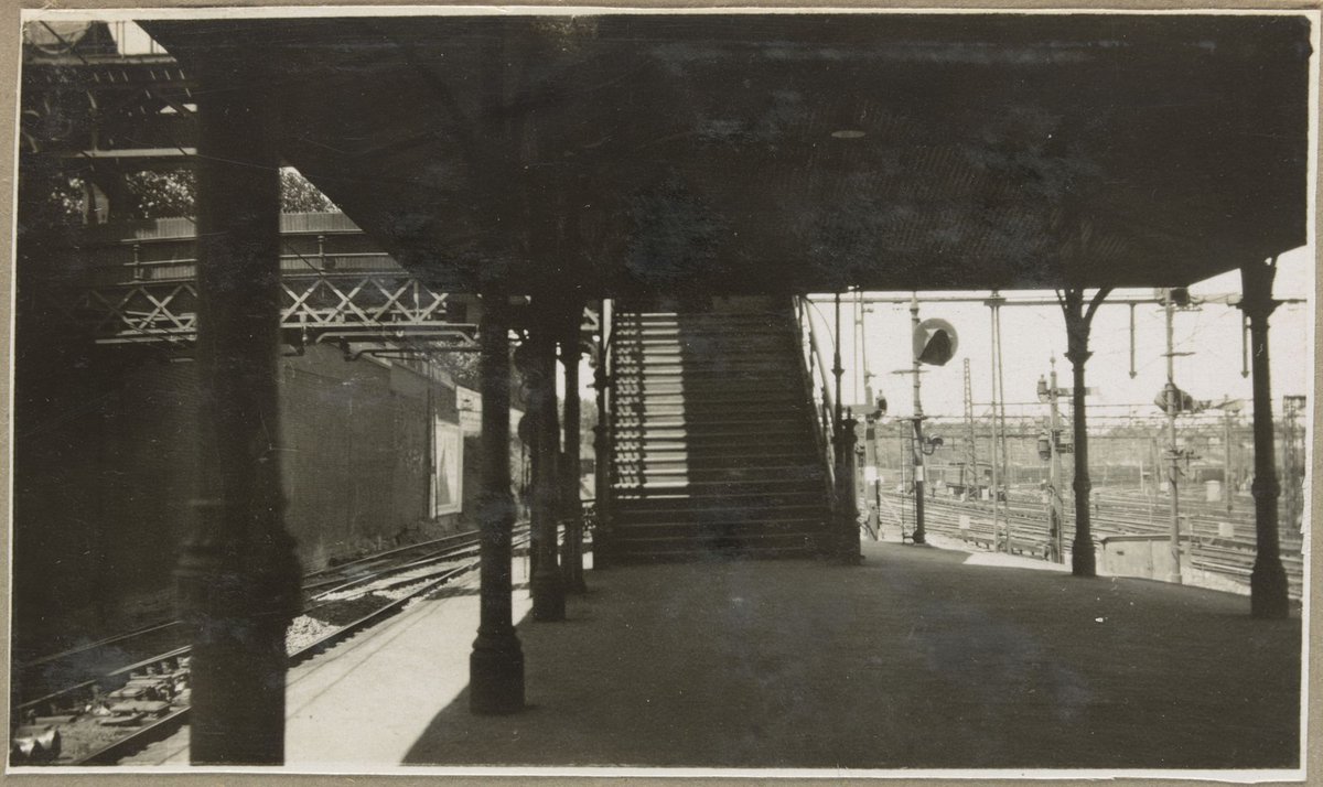 Princes Bridge - 6th. February 1926. [Platform.], Melbourne City