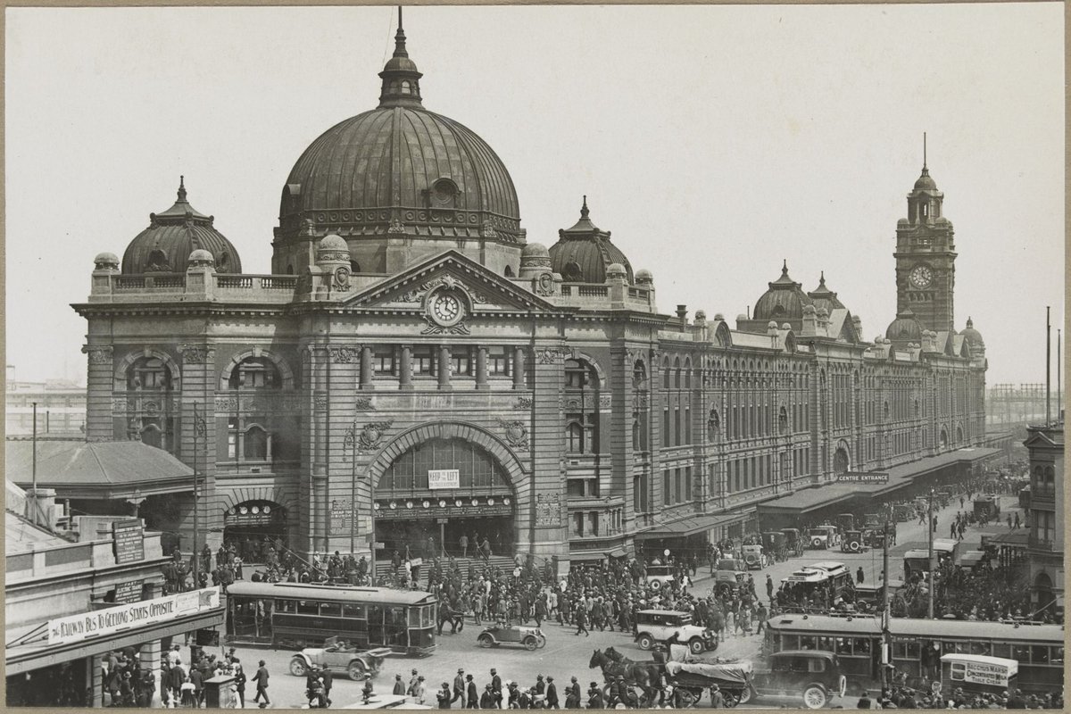 Flinders St. [Bird's eye view], Melbourne City (c. 1925)