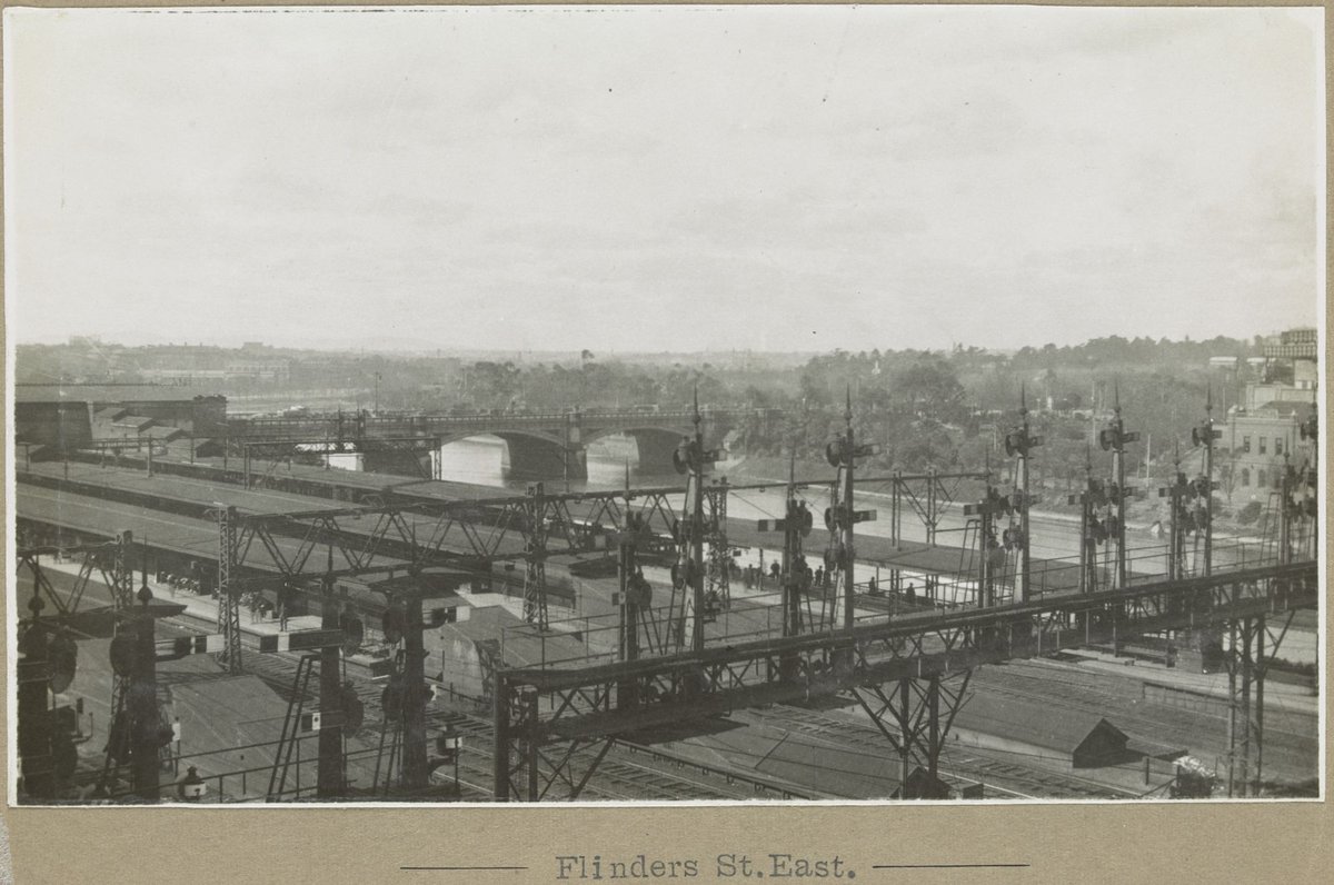 Flinders St. East, Melbourne City (c. 1920)