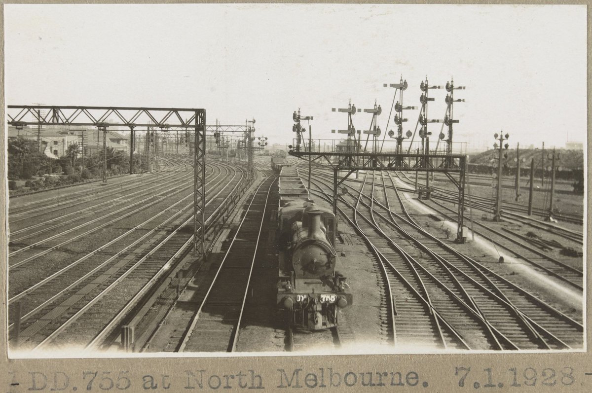 DD.755 at North Melbourne (1928)