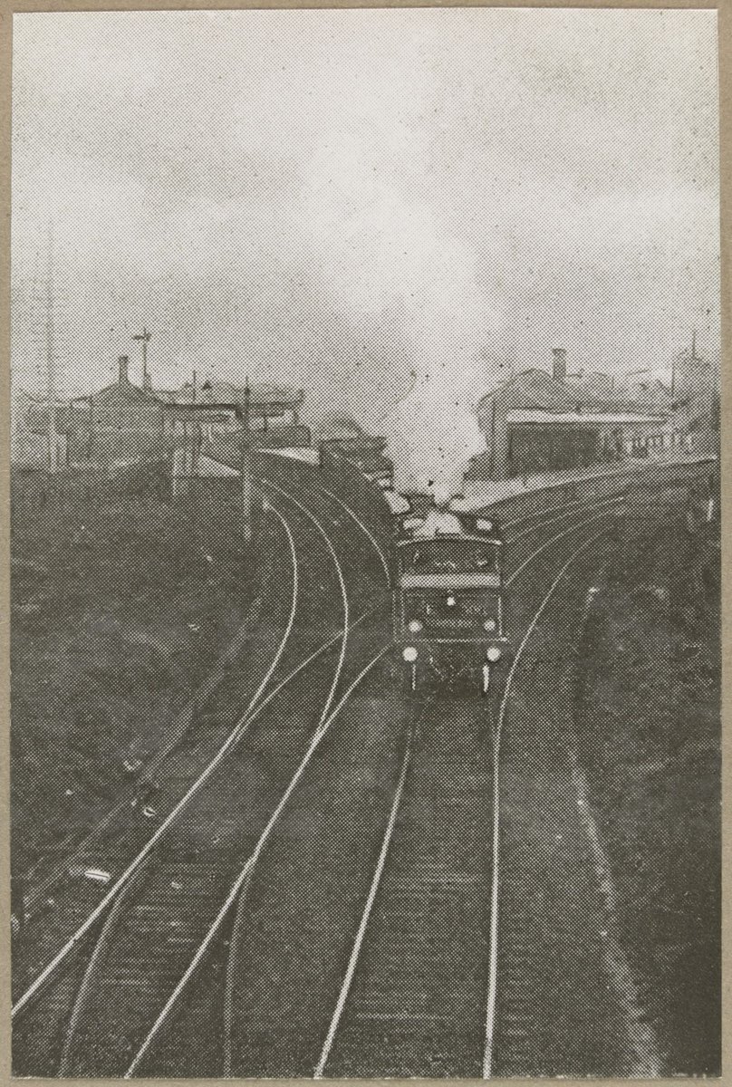 E.386 leaving Footscray (1909)
