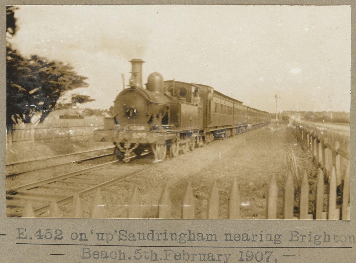 E.452 on "up" Sandringham nearing Brighton Beach (1907)