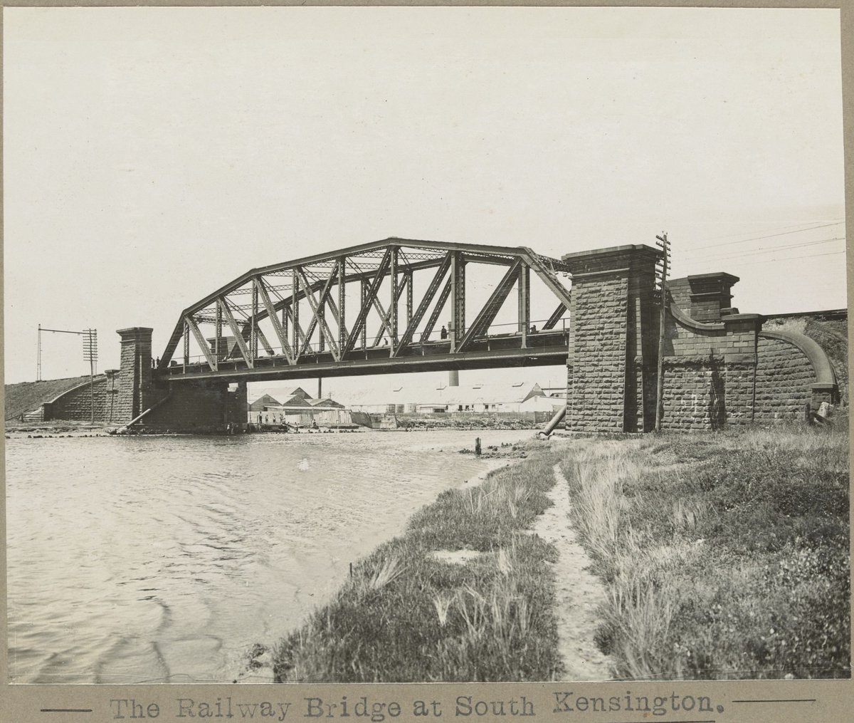 The Railway Bridge at South Kensington (1905–28)
