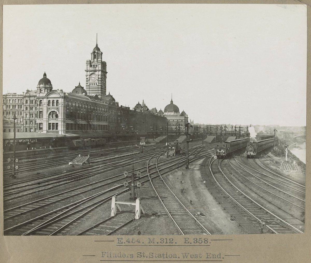 E.454. M.312. E.358. [Three trains] Flinders St.Station.West End, Melbourne City (1905–28)