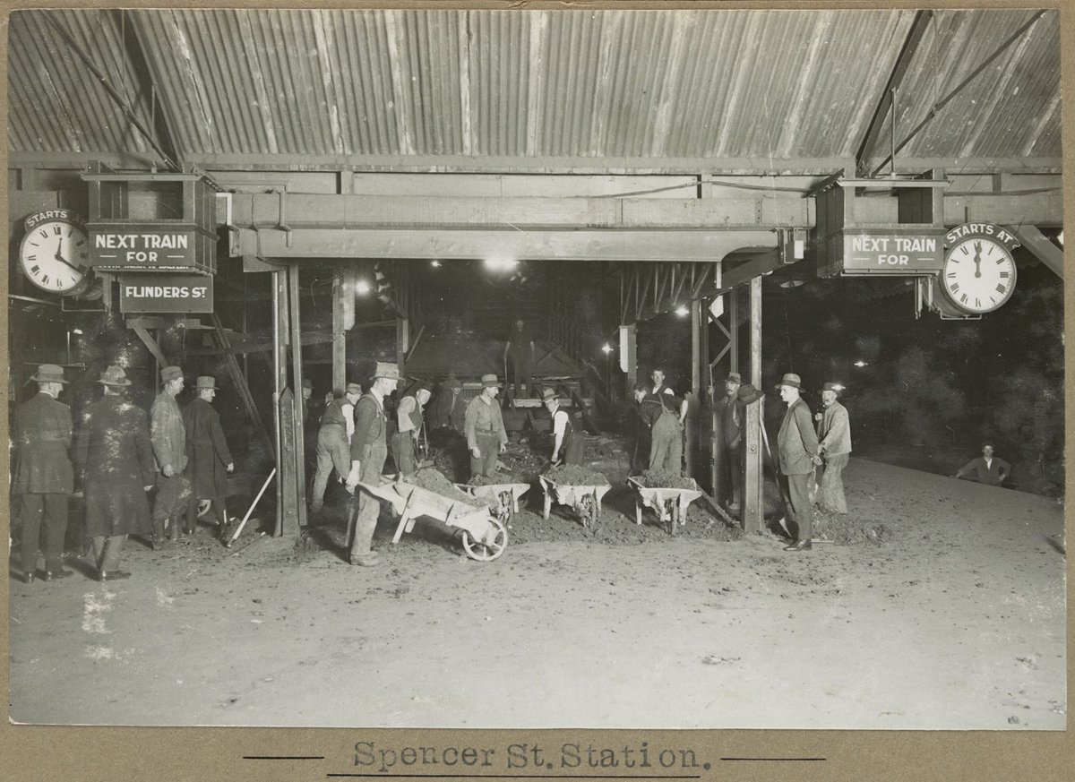 Spencer St.Station. [Construction work being done at night on platform.], Melbourne City (1905–28)