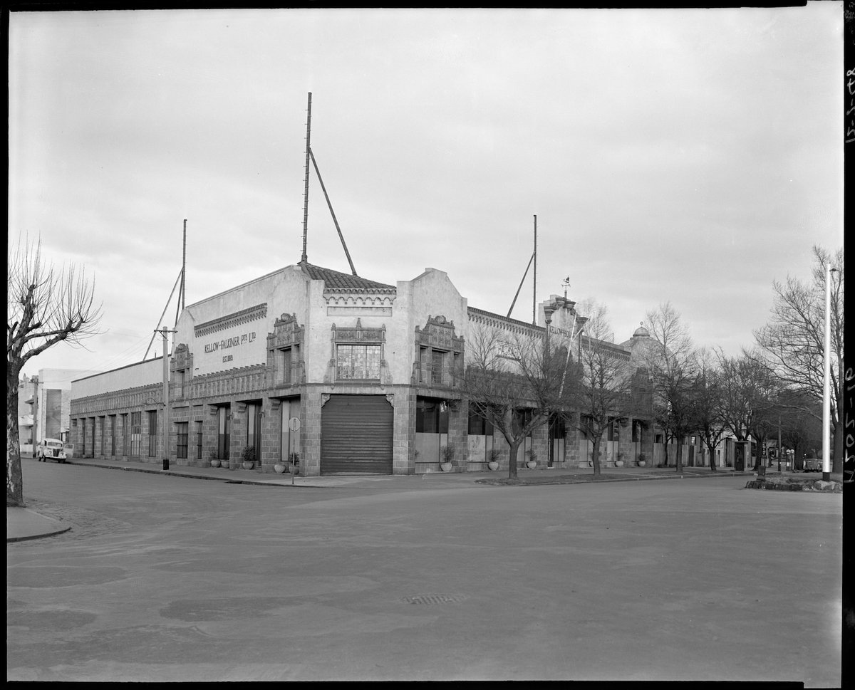 Kellow-Falkiner car showroom, 379 St. Kilda Rd., Melbourne, showing exterior and empty interior display area, Melbourne City (1948)