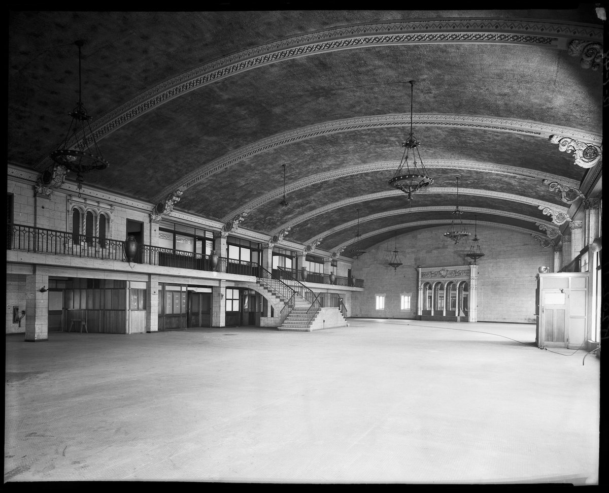 Kellow-Falkiner car showroom, 379 St. Kilda Rd., Melbourne, showing exterior and empty interior display area, Melbourne City (1948)
