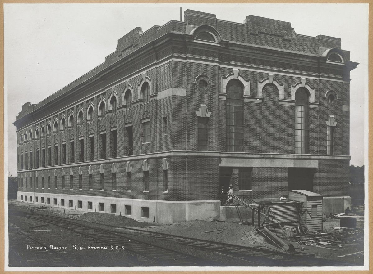 Princes Bridge Sub-Station, Melbourne City (1915)