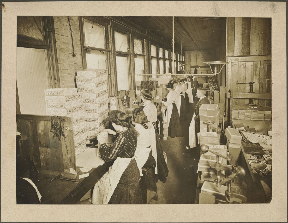 Packing Room, States Tobacco Company, A'Beckett Street, Melbourne ; Cigar Packing Room, A'Beckett Street, Melbourne, Melbourne City (1910)
