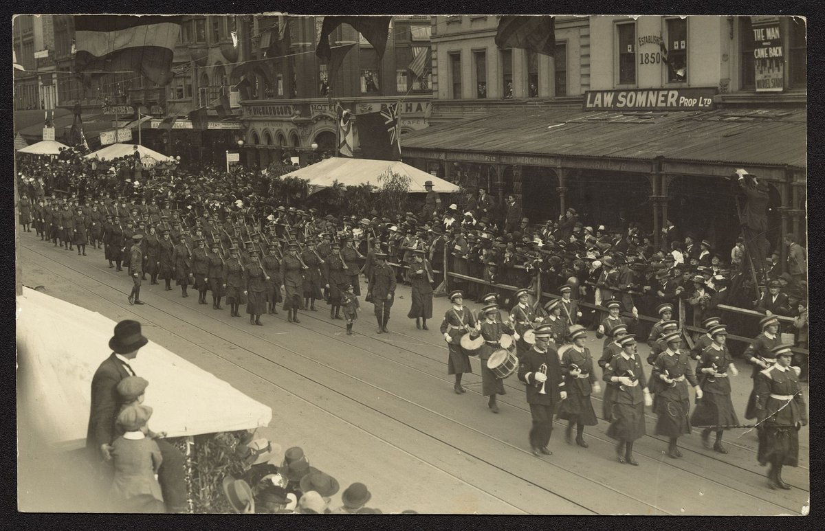 Swanston St. [Women soldiers parading.], Melbourne City (c. 1915)