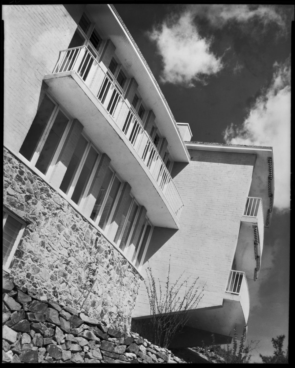 Flats designed by Roy Grounds, 3 Glover Court, Toorak (1943?)