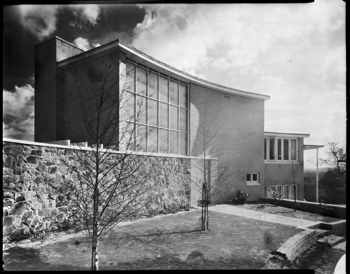Flats designed by Roy Grounds, 3 Glover Court, Toorak (1943?)