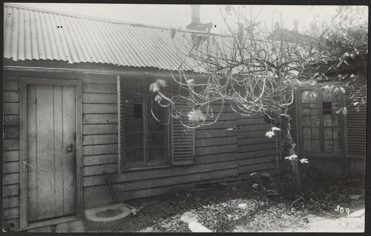 Timber buildings at Jolimont (1930–40)