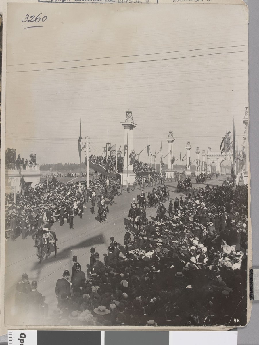 Royal carriage down St. Kilda Road, Melbourne City (1901)