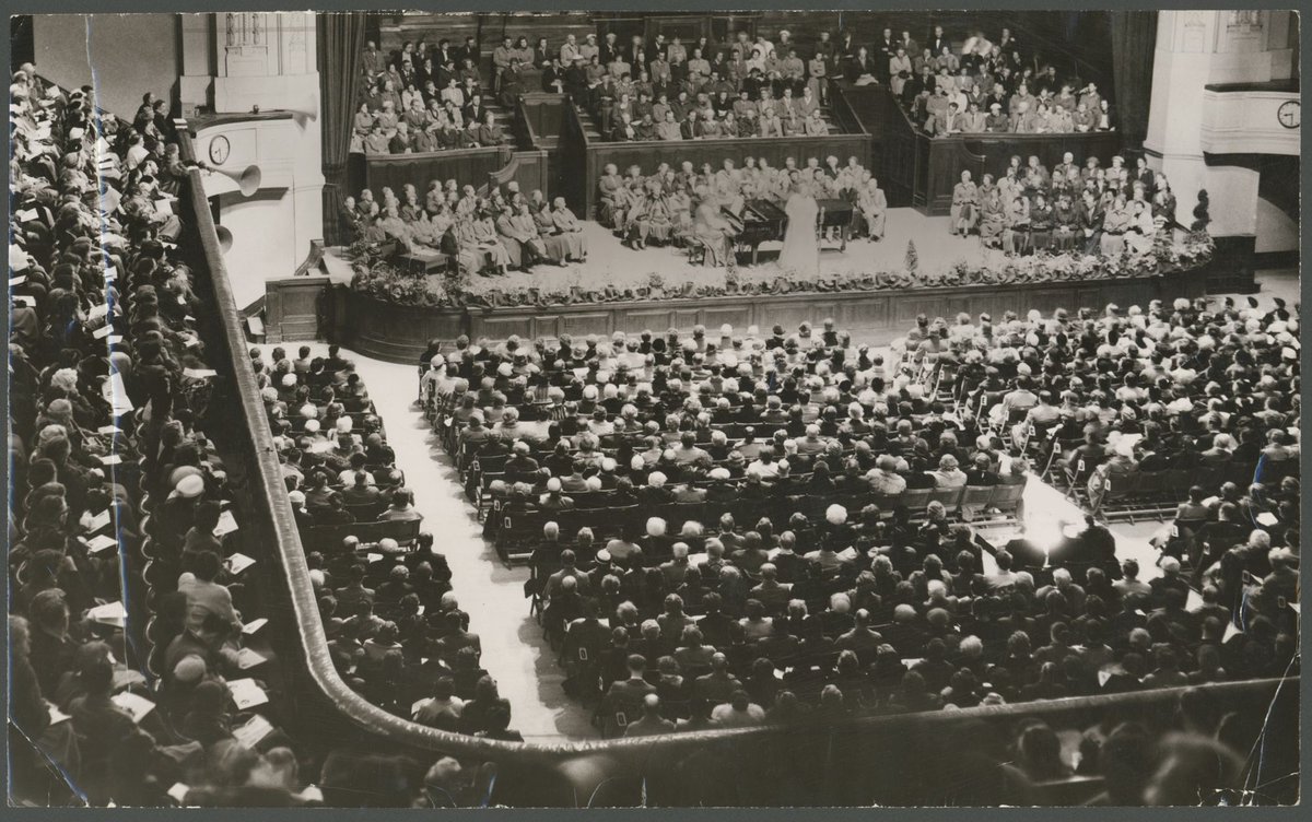 General view of crowded Melbourne Town Hall for the final of the 1954 Sun Aria competition, Melbourne City