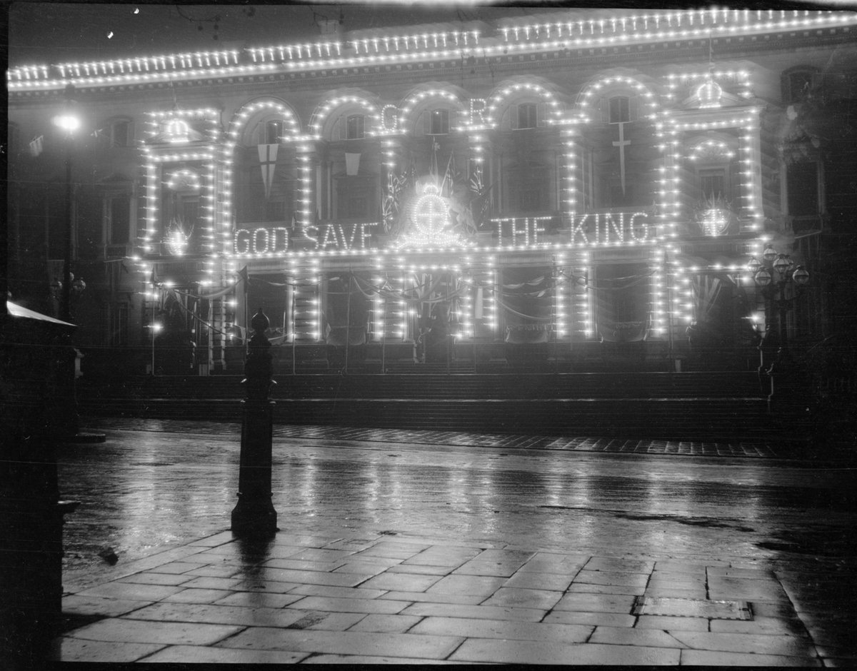 Illuminations in Melbourne during Royal Visit of Edward, Prince of Wales (1920)