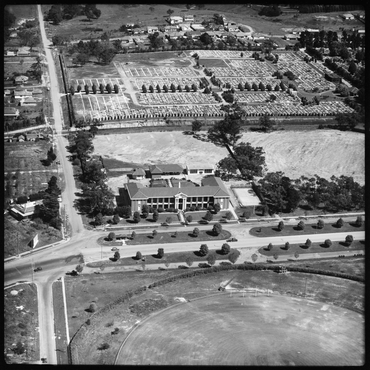 Aerial view of Box Hill High School looking south, Victoria (1951)