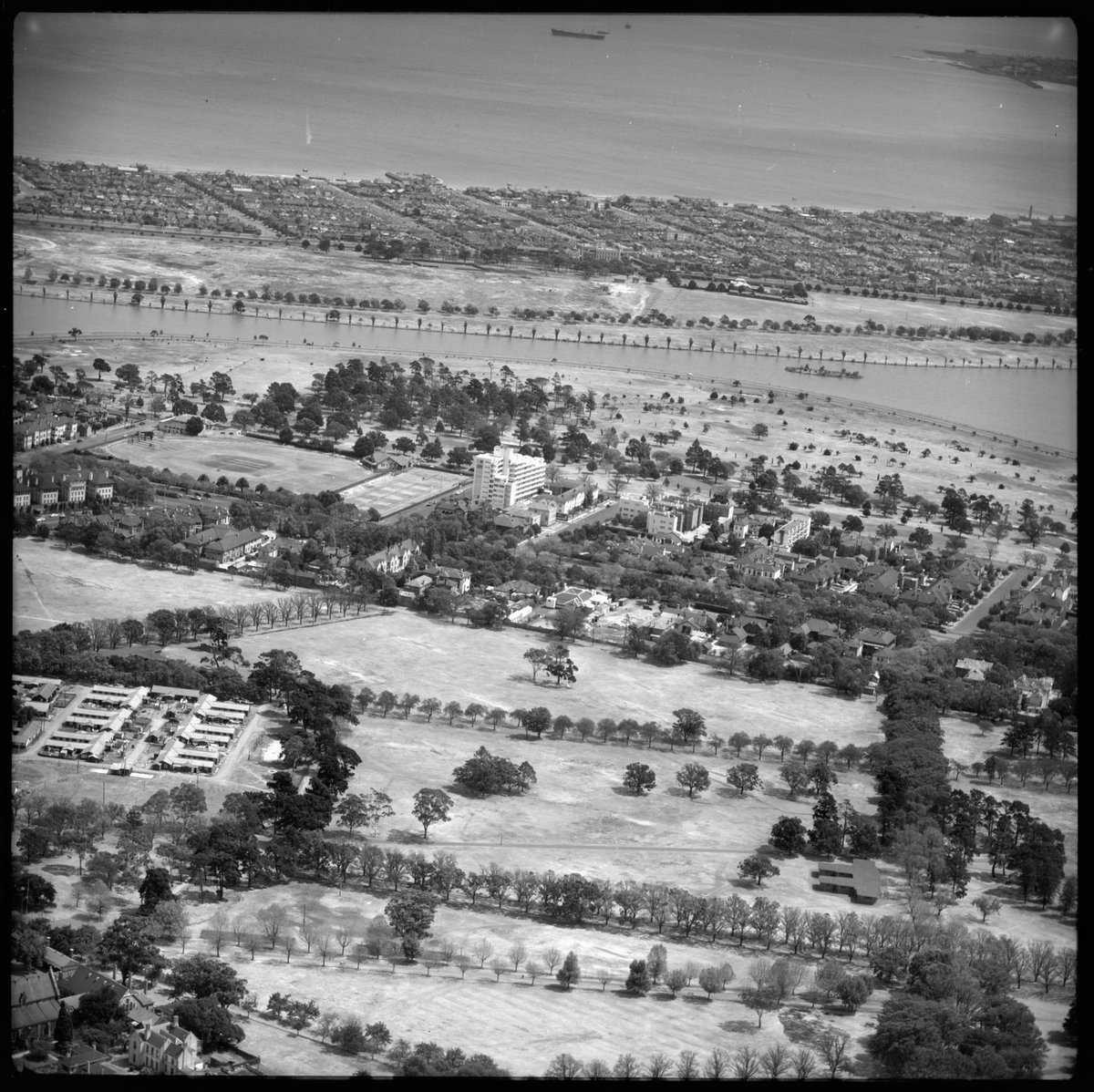 Aerial view over Albert Park, Victoria (1951)