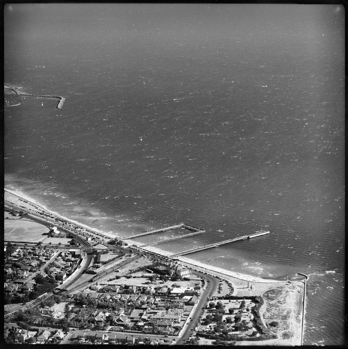 Ariel view of Brighton Beach, Victoria, looking south east (1950)