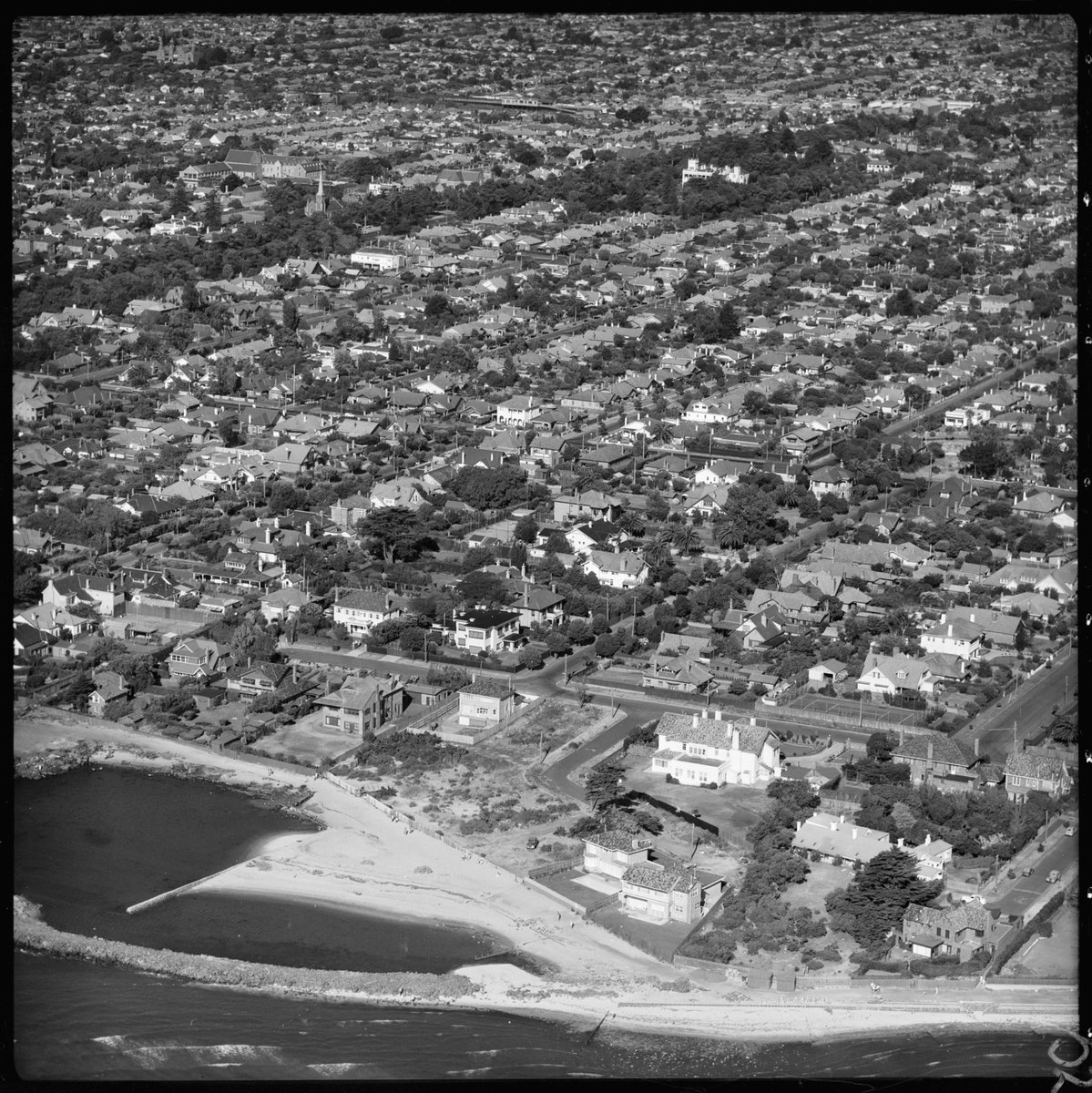 Aerial view of Brighton, Victoria, looking east (1950)