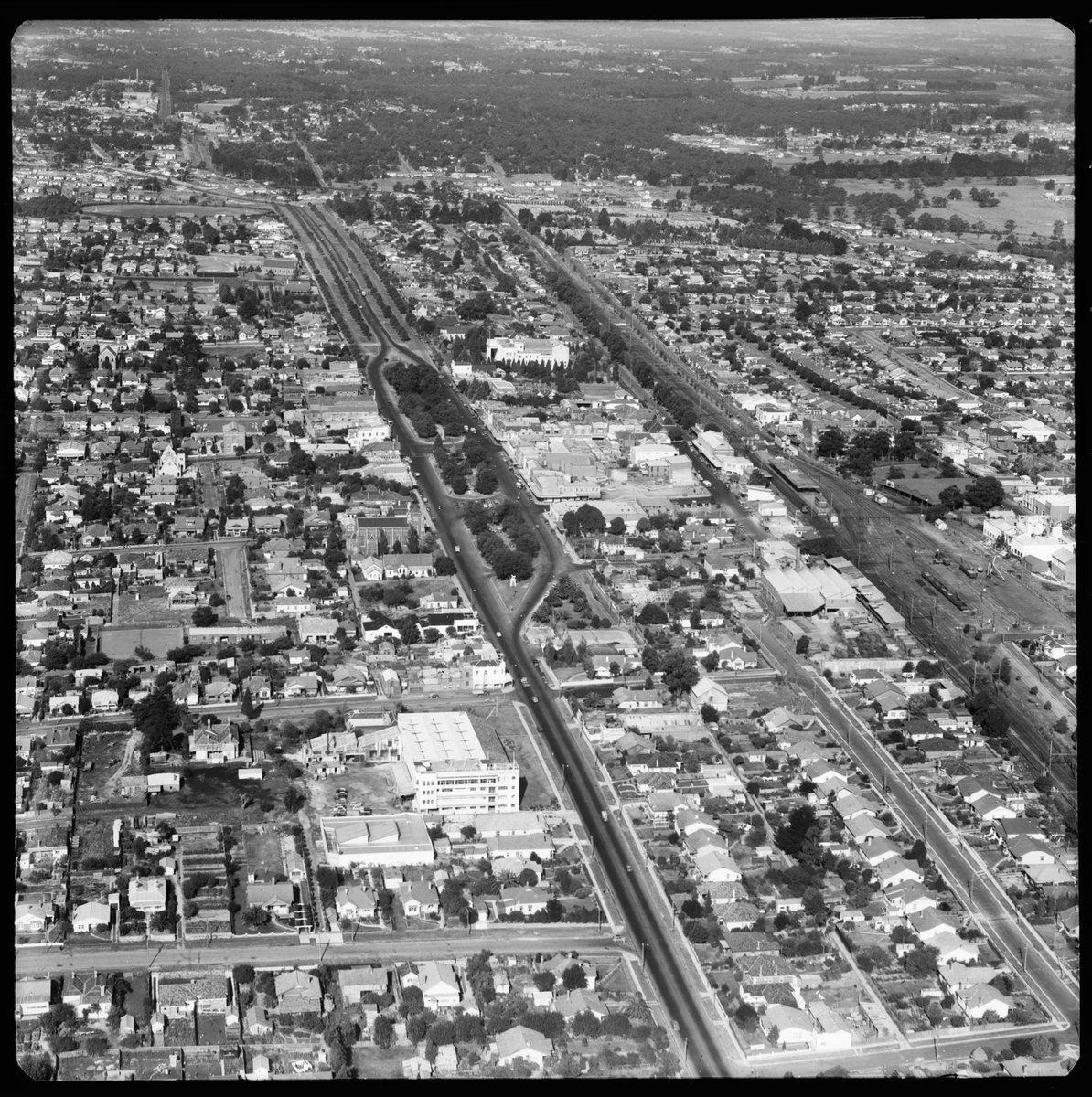 Aerial views of Box Hill, Victoria (1953)