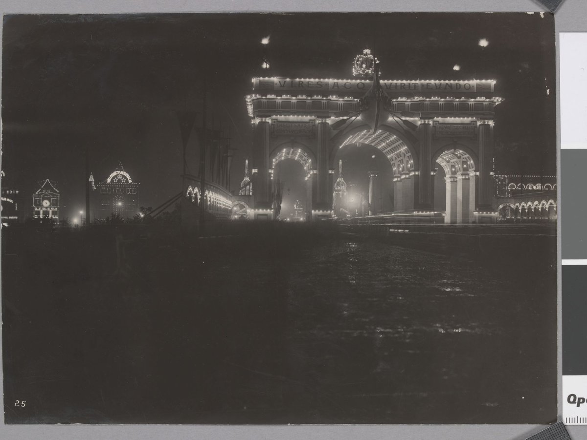 Municipal Arch and Melbourne Exhibition Building illuminated, Carlton (1901)
