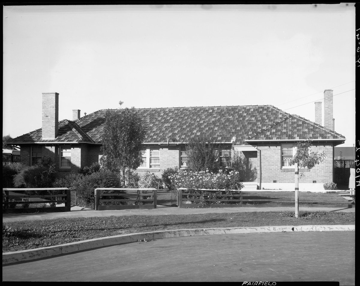 Housing Commission of Victoria houses on the Fairfield Estate (1947)