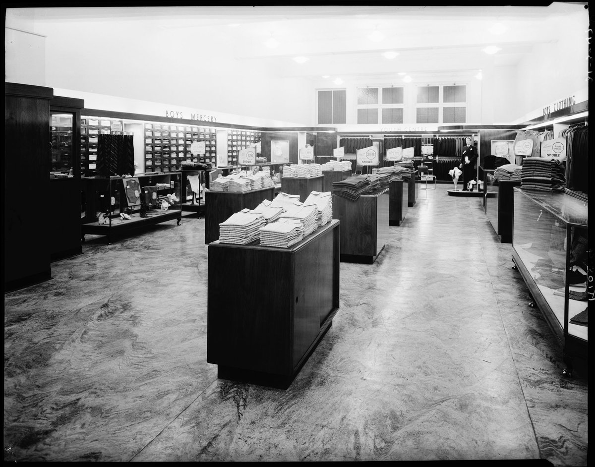 Snows Mens Wear Ltd. store at 240 Bourke St., Melbourne, Melbourne City (1947)