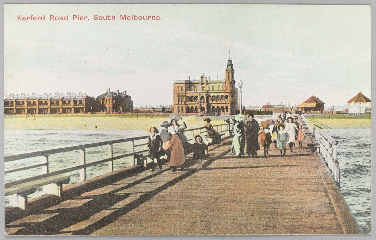 Kerford [Kerferd] Road Pier, South Melbourne (c. 1908)