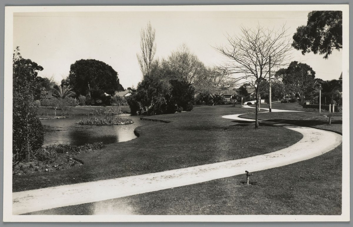 The Gardens, Malvern (c. 1914)