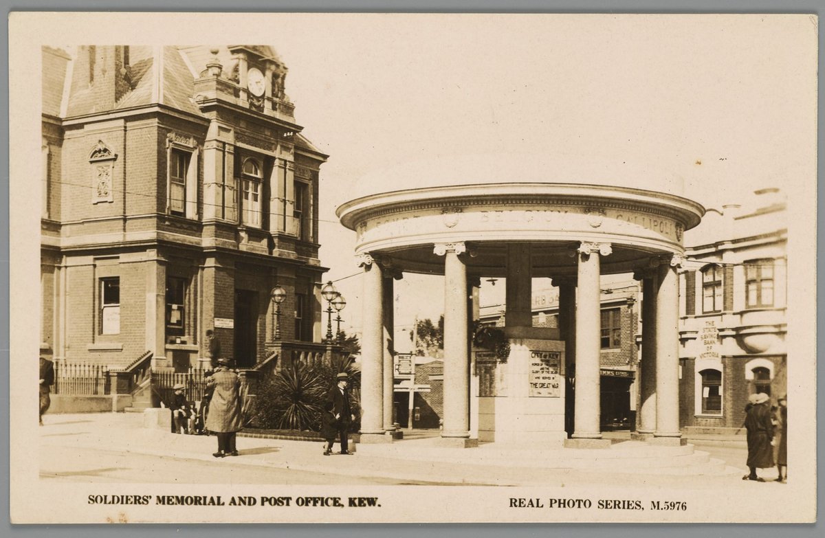 SOLDIERS' MEMORIAL AND POST OFFICE, KEW (c. 1930)