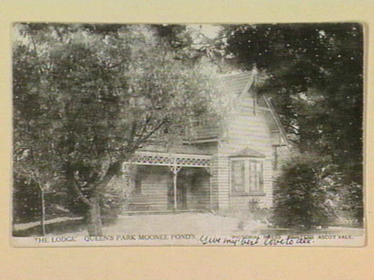 'THE LODGE' QUEEN'S PARK MOONEE PONDS (c. 1906)