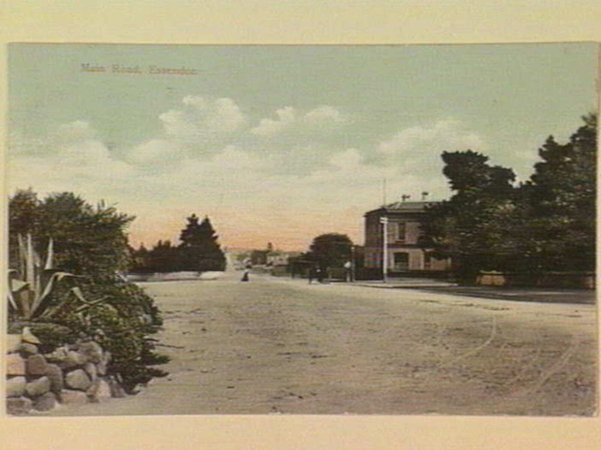 Main Road, Essendon (c. 1906)
