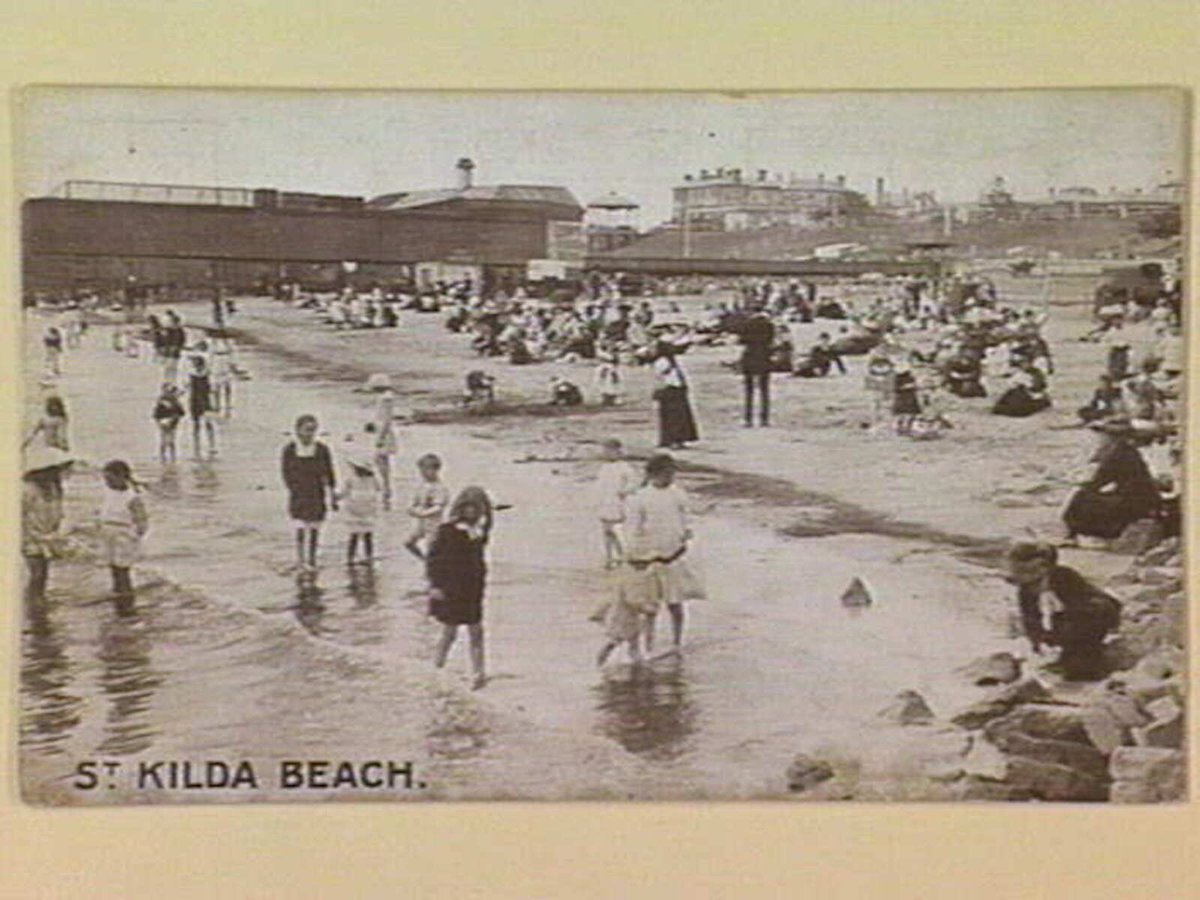 St. KILDA BEACH, St Kilda (c. 1918)