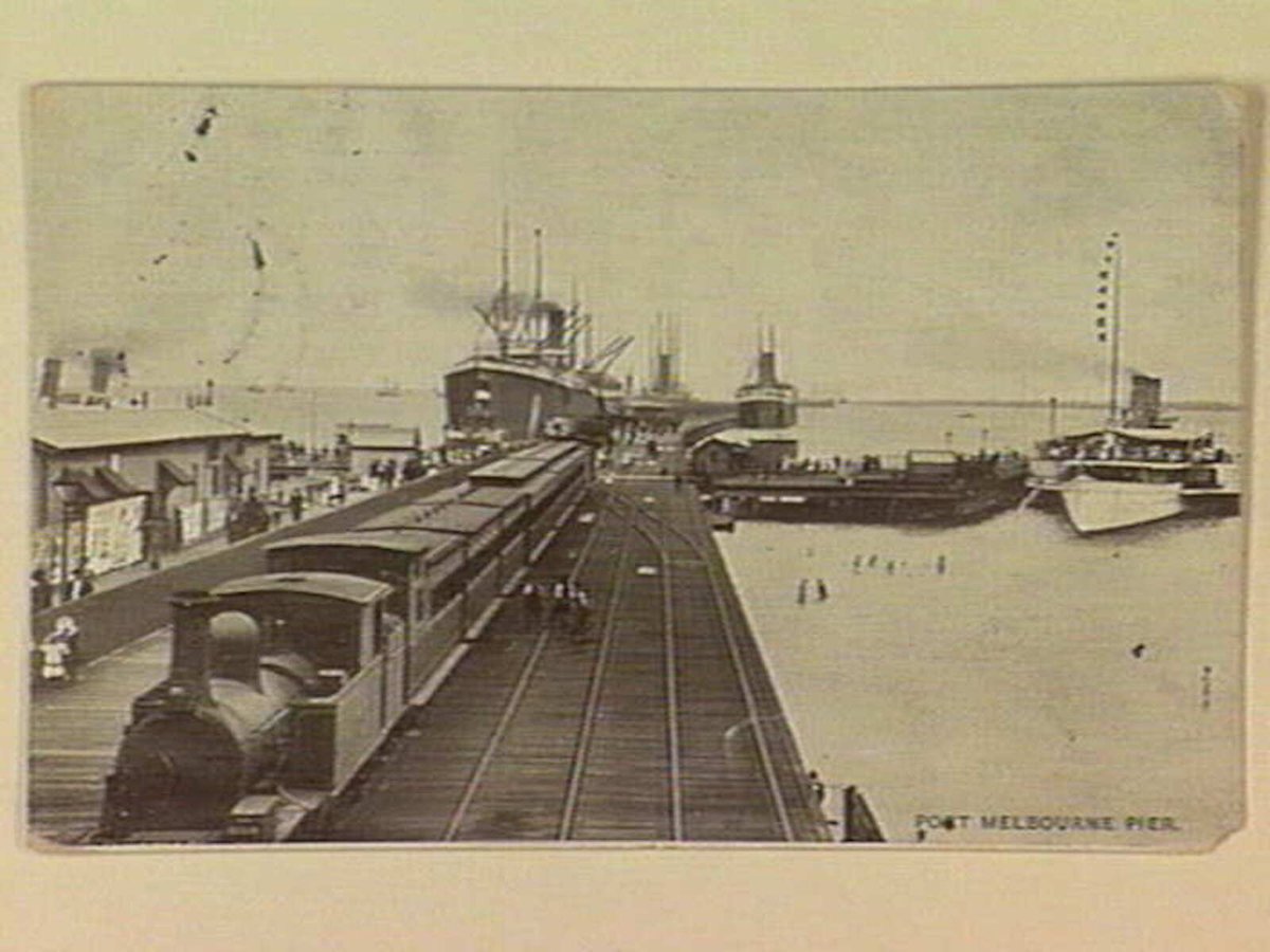 PORT MELBOURNE PIER (c. 1907)