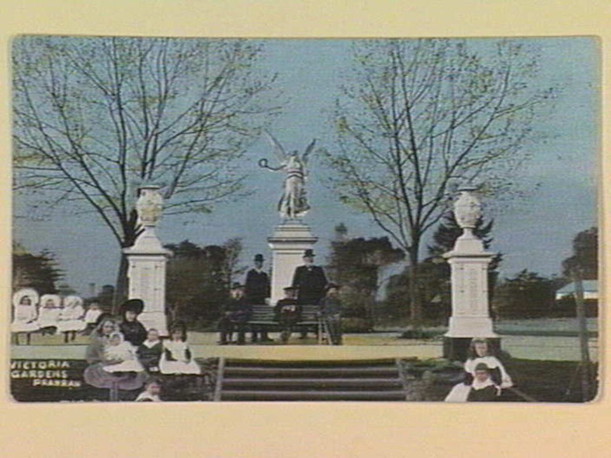 VICTORIA GARDENS PRAHRAN (c. 1905)