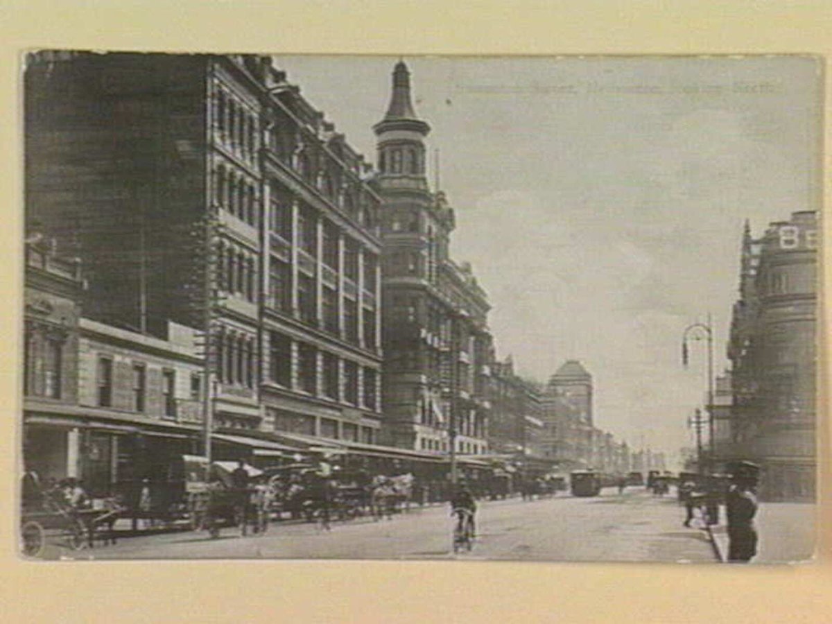 Swanston Street, Melbourne, looking North, Melbourne City (c. 1912)