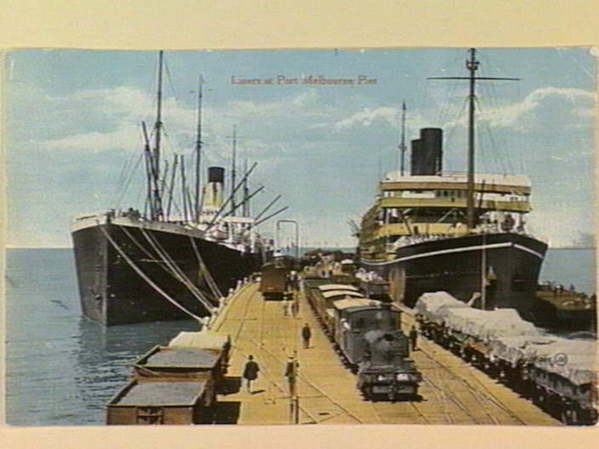 Liners at Port Melbourne Pier (c. 1910)