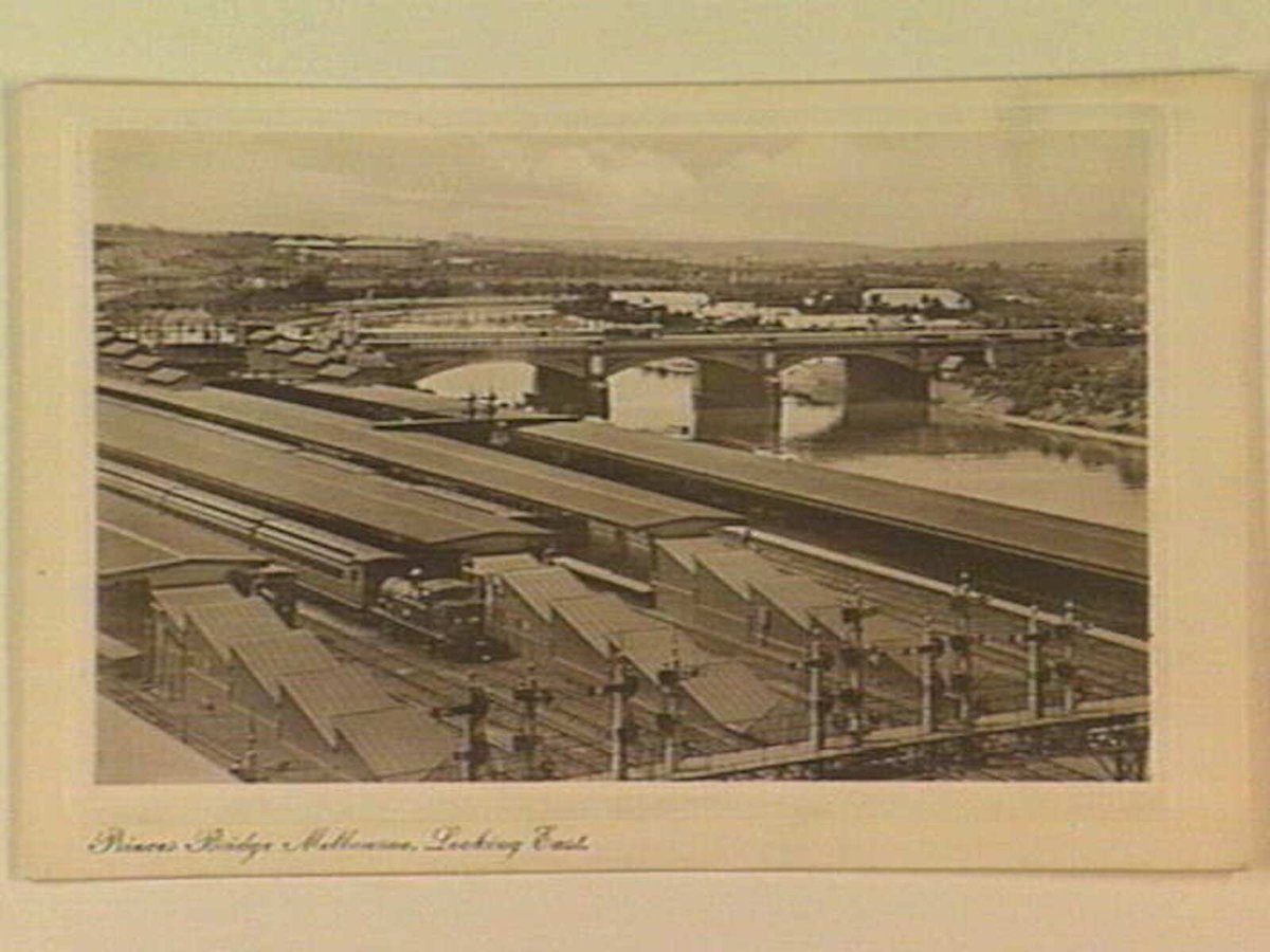 Princes Bridge Melbourne, Looking East, Melbourne City (c. 1912)