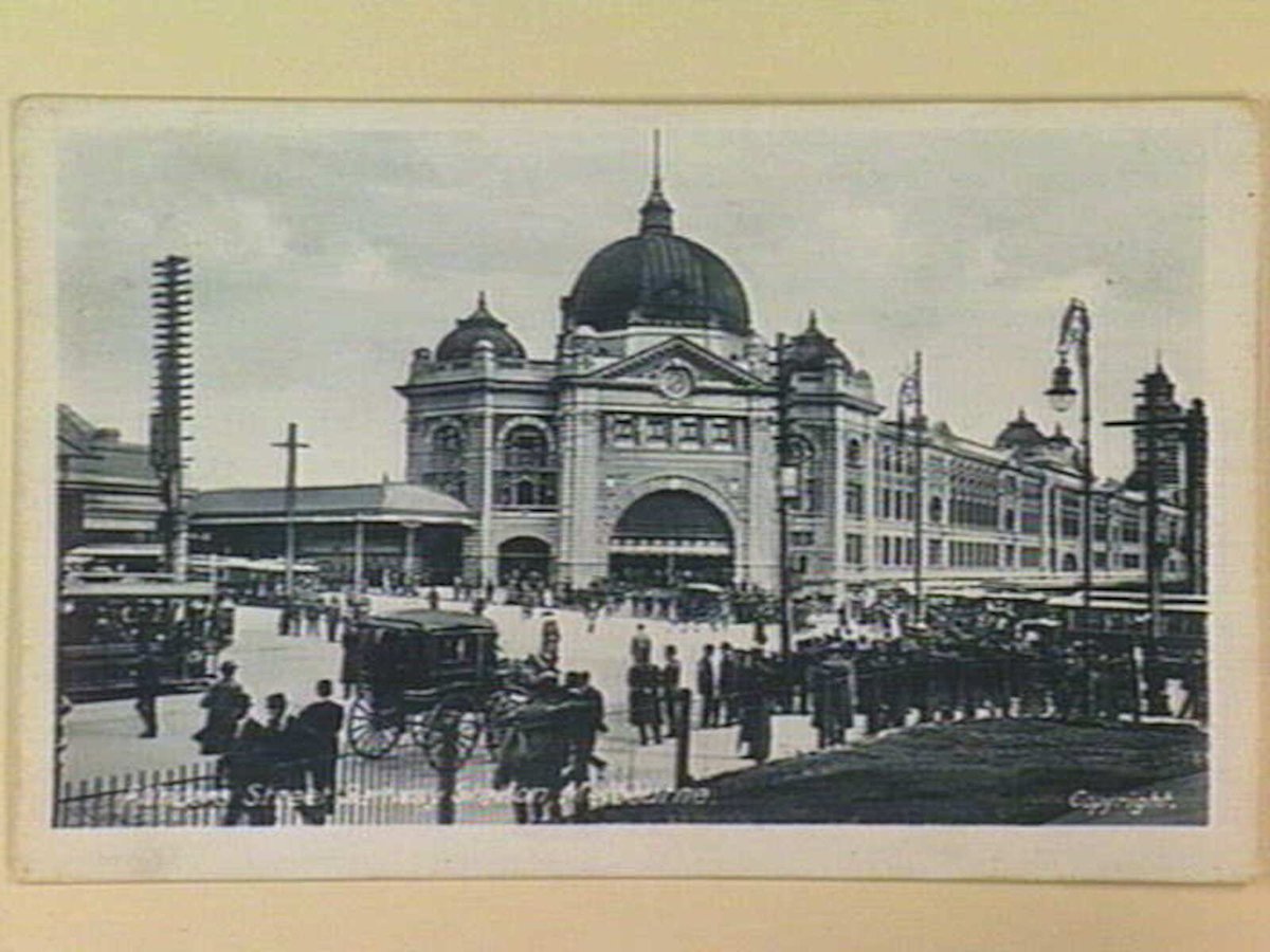 Flinders Street Railway Station, Melbourne, Melbourne City (c. 1908)