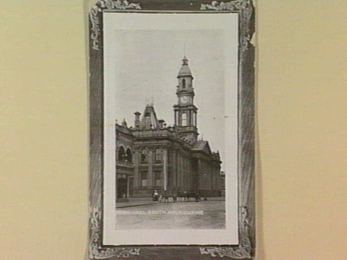 TOWN HALL. SOUTH MELBOURNE (c. 1910)