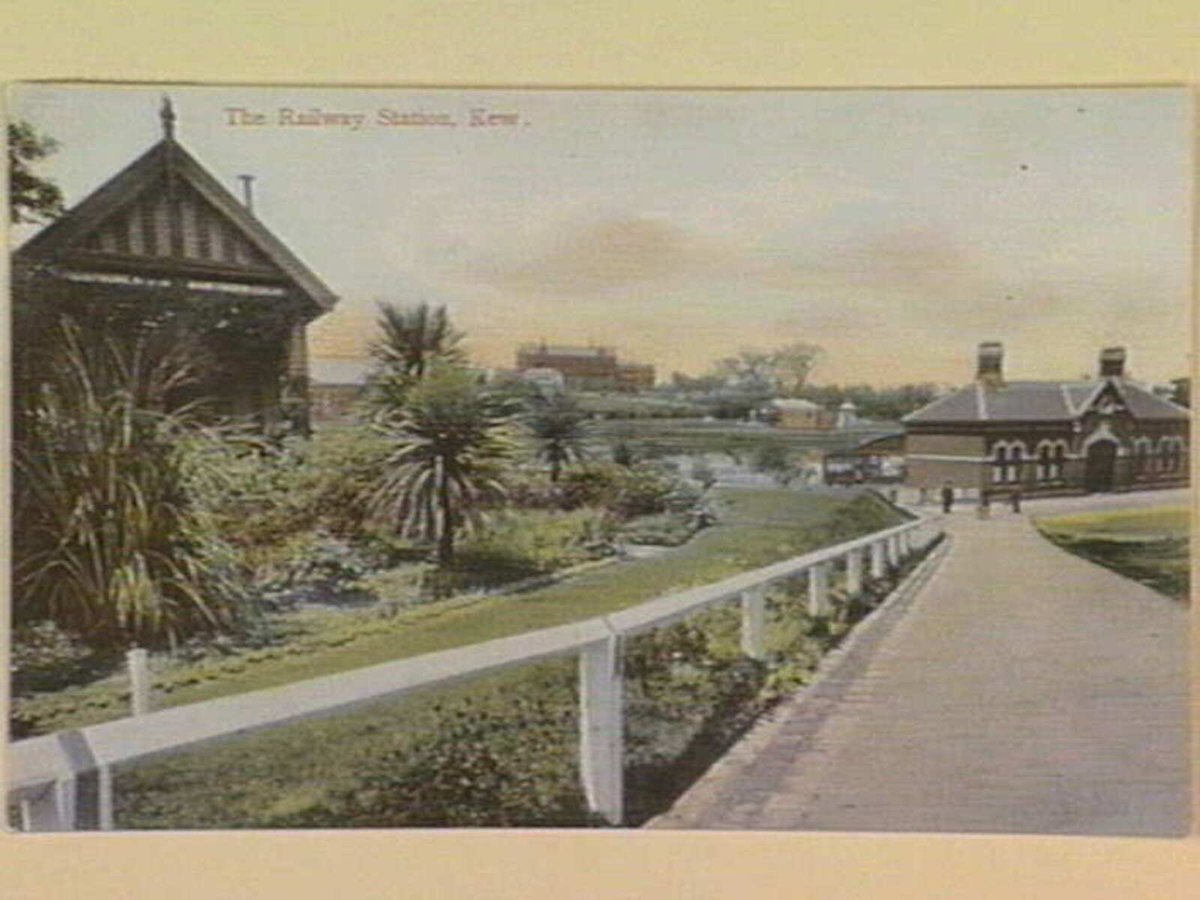 The Railway Station, Kew (c. 1908)