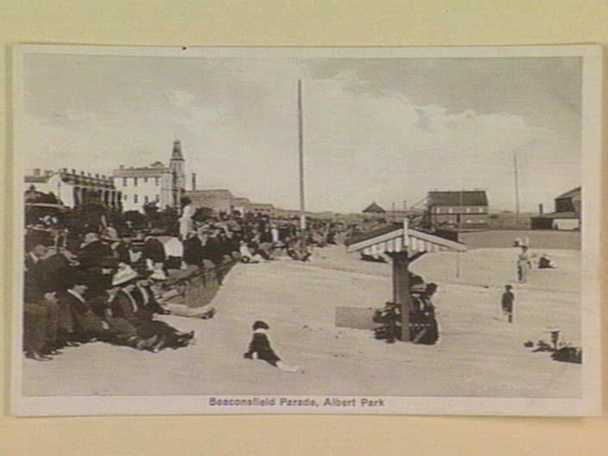 Beaconsfield Parade, Albert Park (c. 1912)