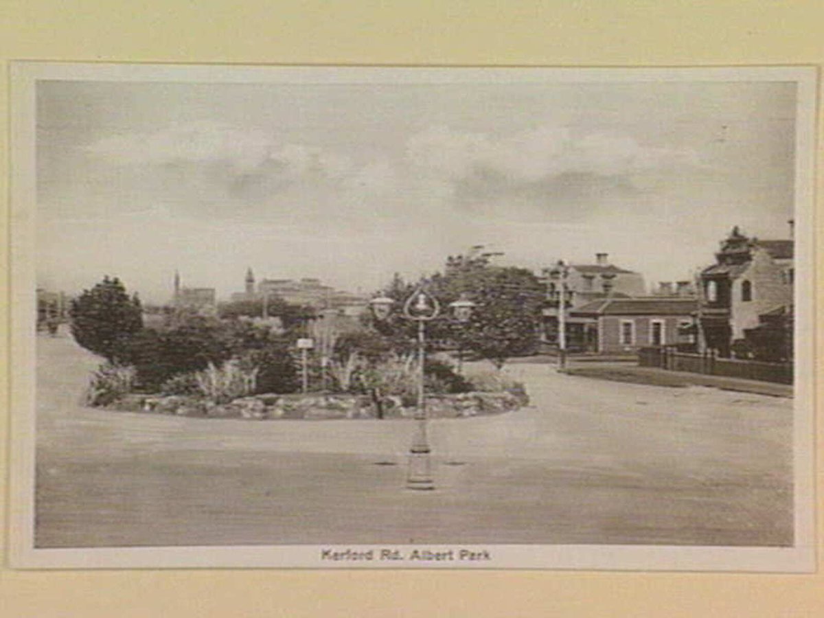Kerford [Kerferd] Rd. Albert Park (c. 1912)