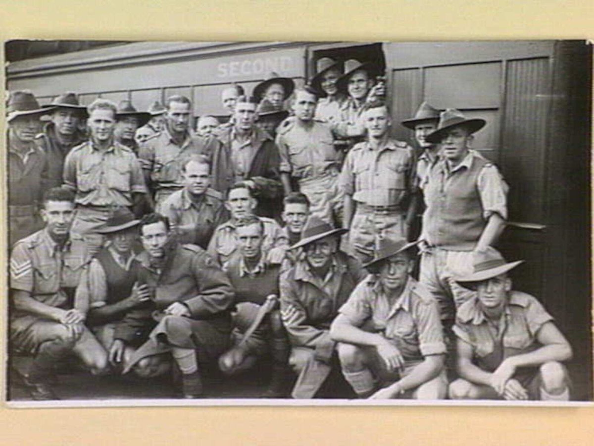 Victorian and interstate troops on leave from Darwin (Northern Australia) at Spencer Street Station, Melbourne City (1939–45)