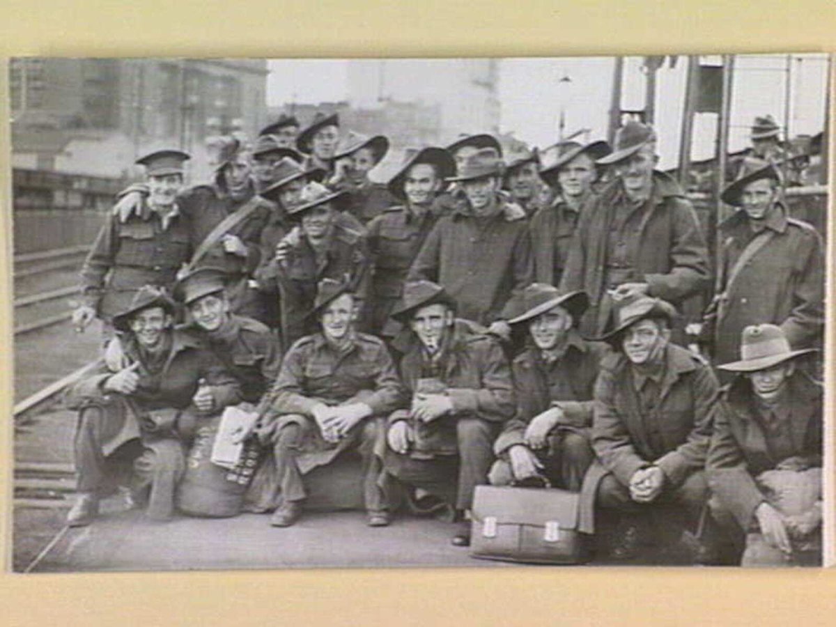 Troops from Darwin, (Northern Australia) photographed on arrival in Melbourne (1939–45)