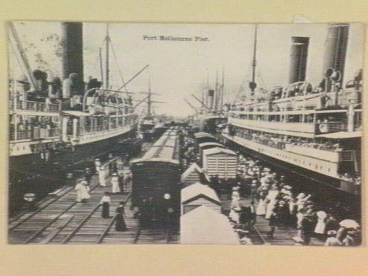 Port Melbourne Pier (c. 1908)